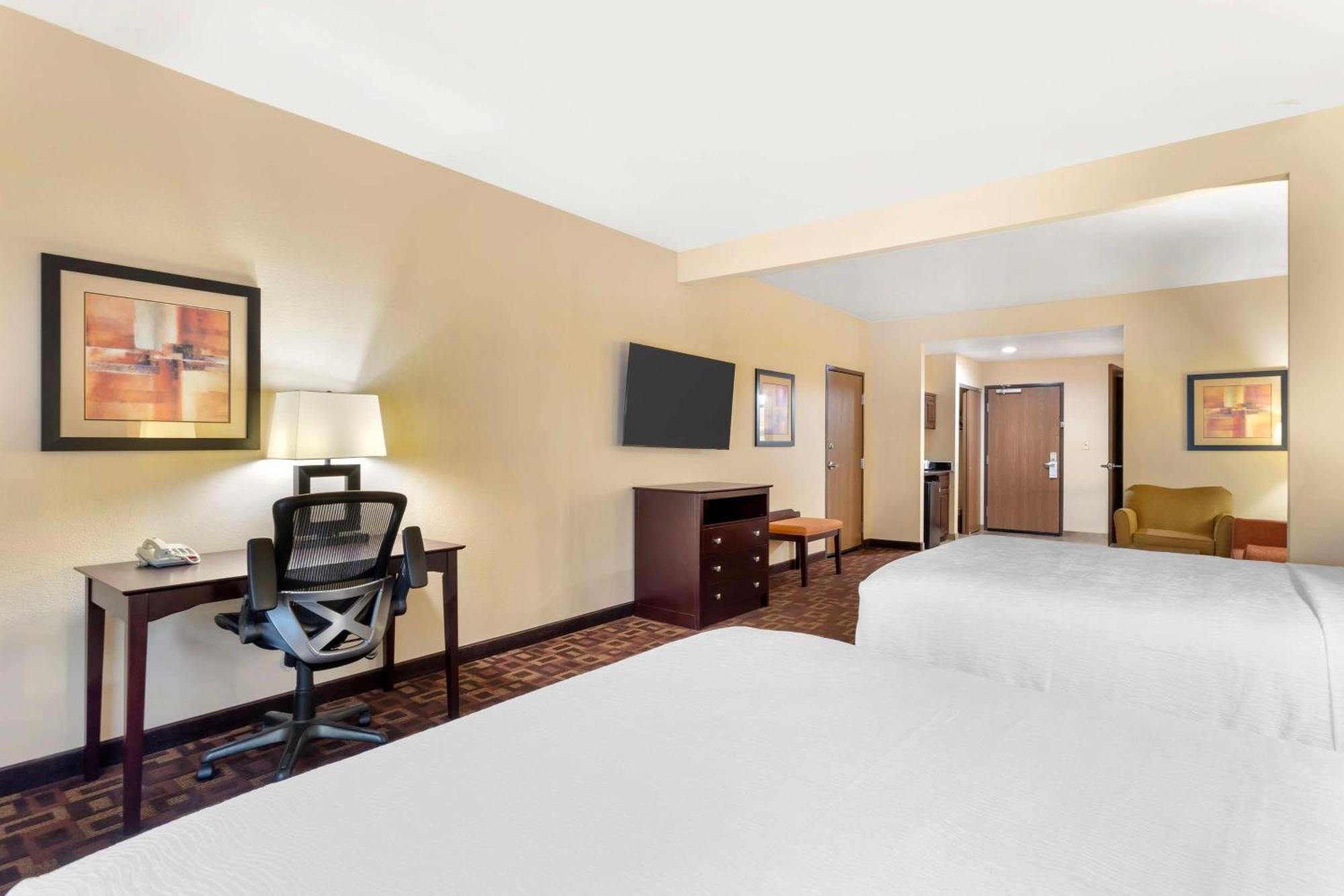 Best Western Plus Goliad Inn & Suites Экстерьер фото