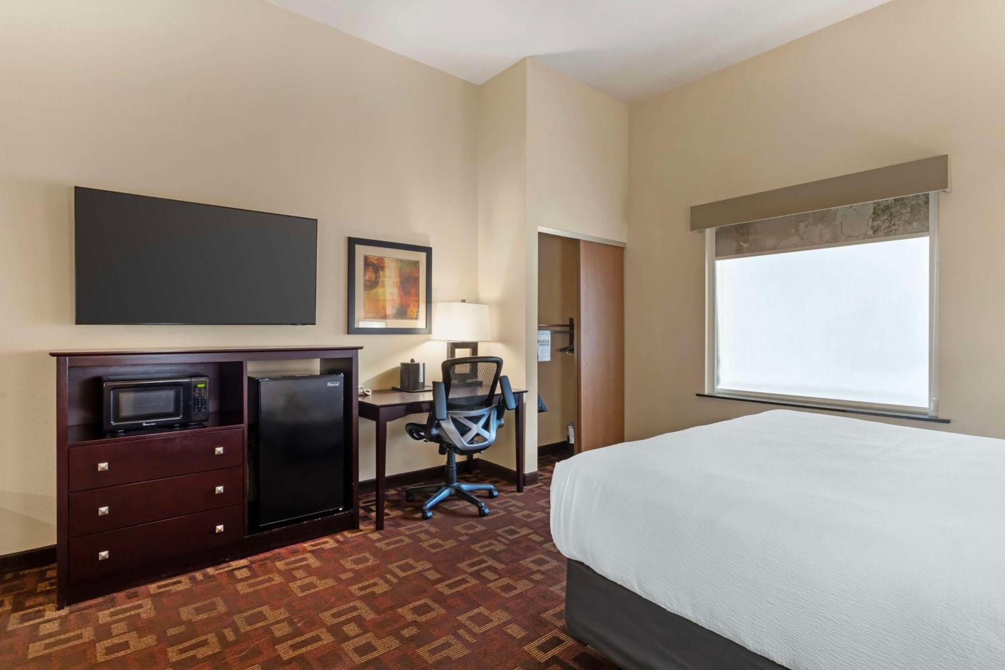 Best Western Plus Goliad Inn & Suites Экстерьер фото