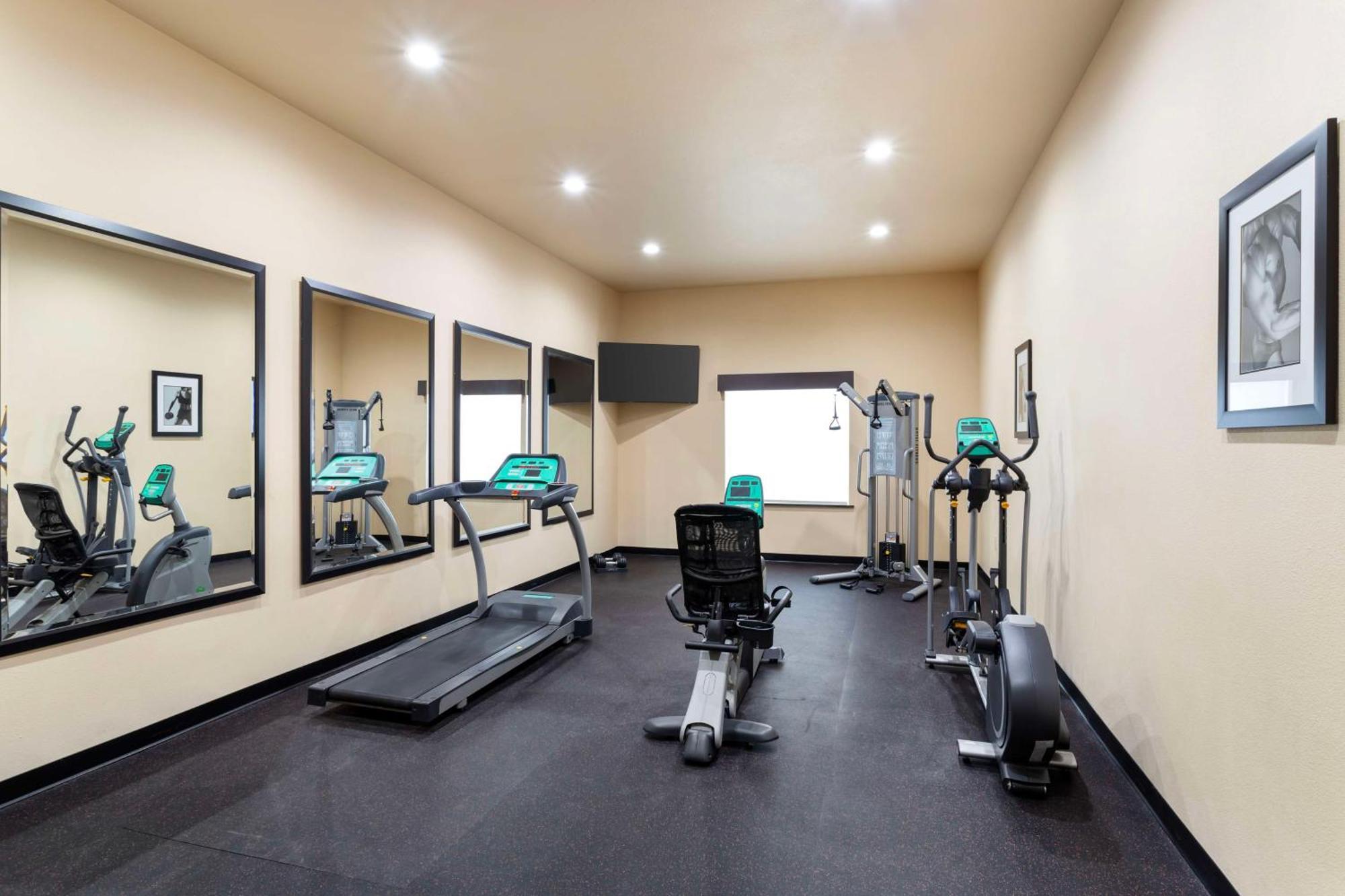 Best Western Plus Goliad Inn & Suites Экстерьер фото